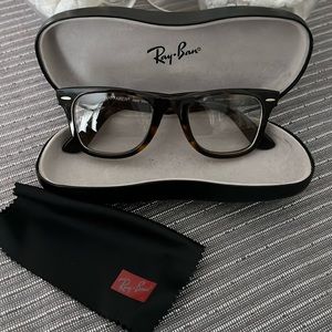 Ray-Ban Eyeglasses tortoise brown with cleaning cloth and case EUC